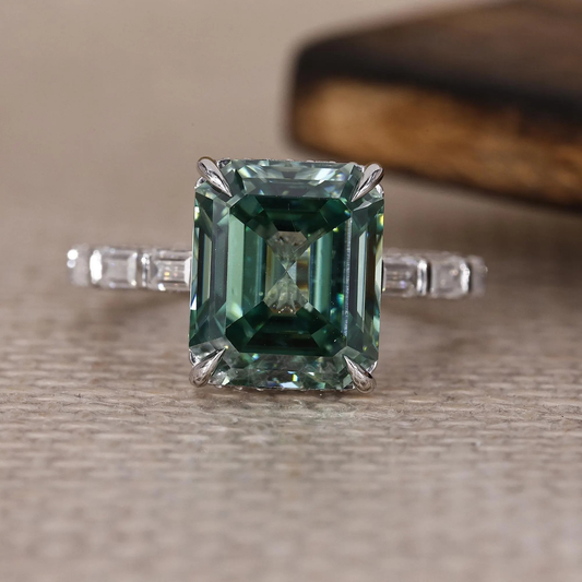 emerald ring