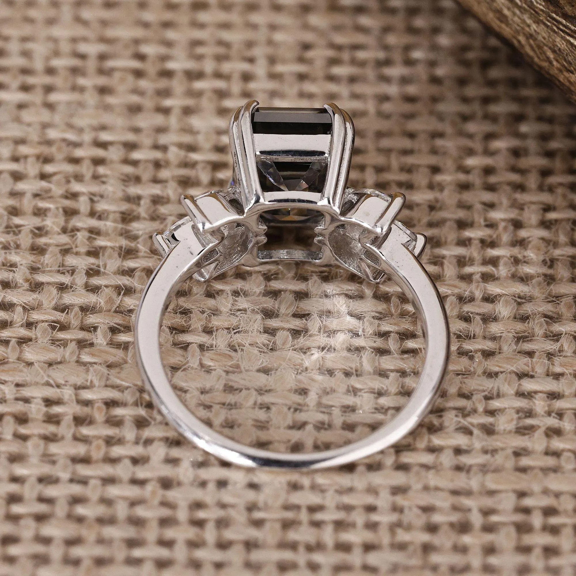 emerald ring