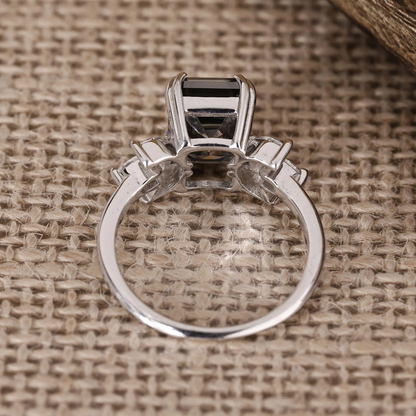emerald ring