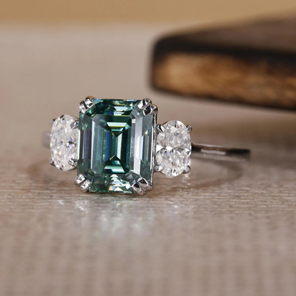 emerald ring
