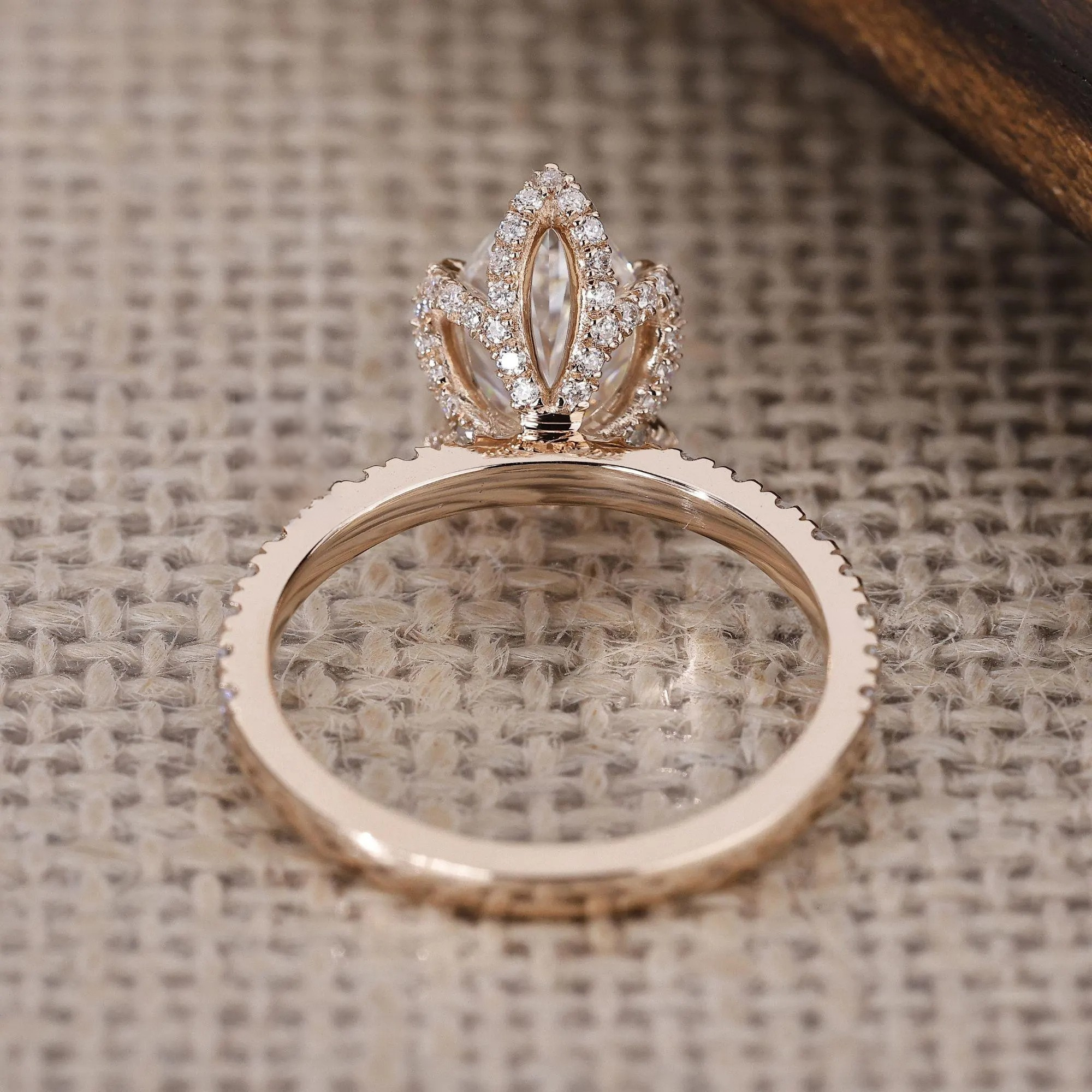 pear ring
