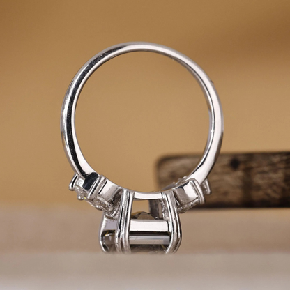 emerald ring