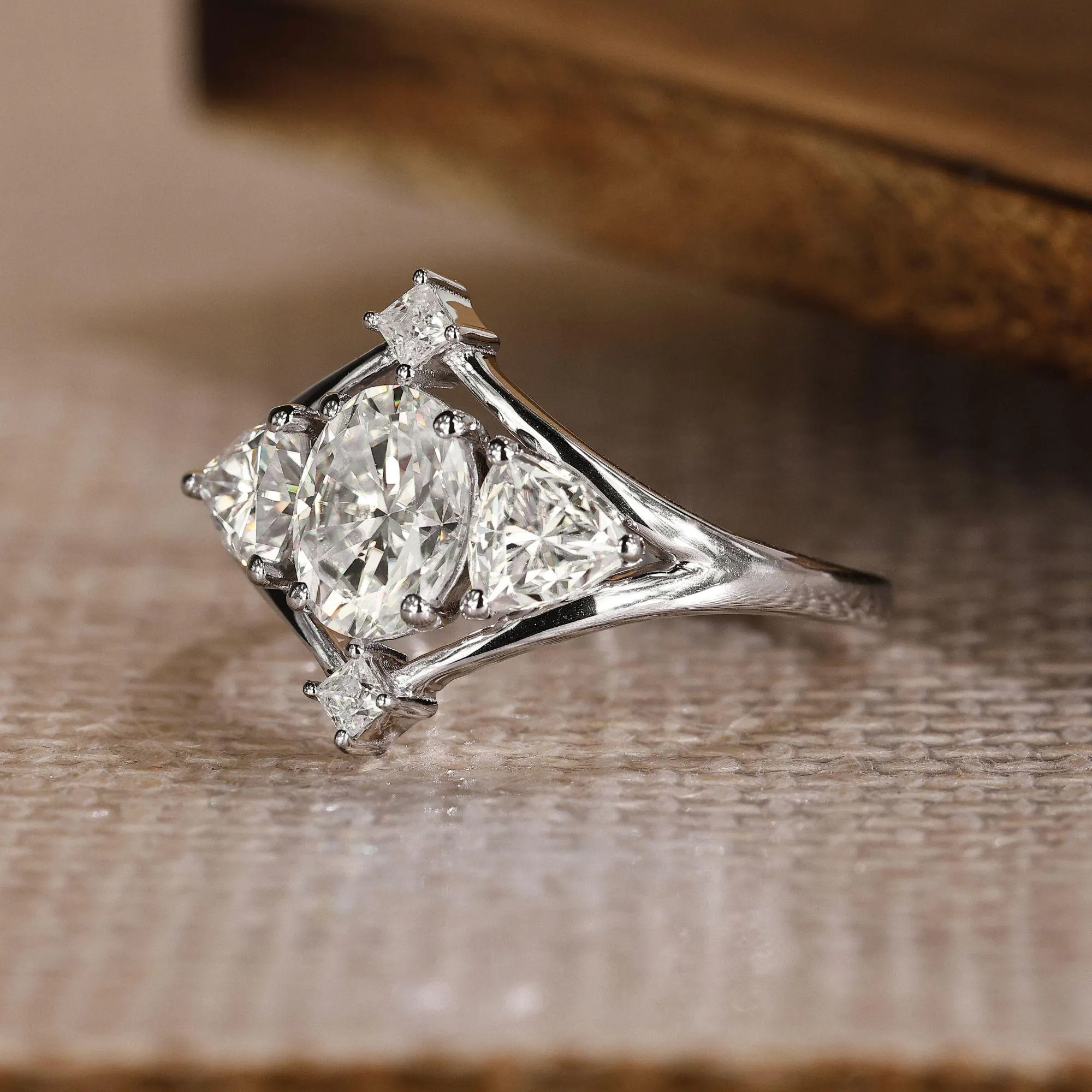 oval ring