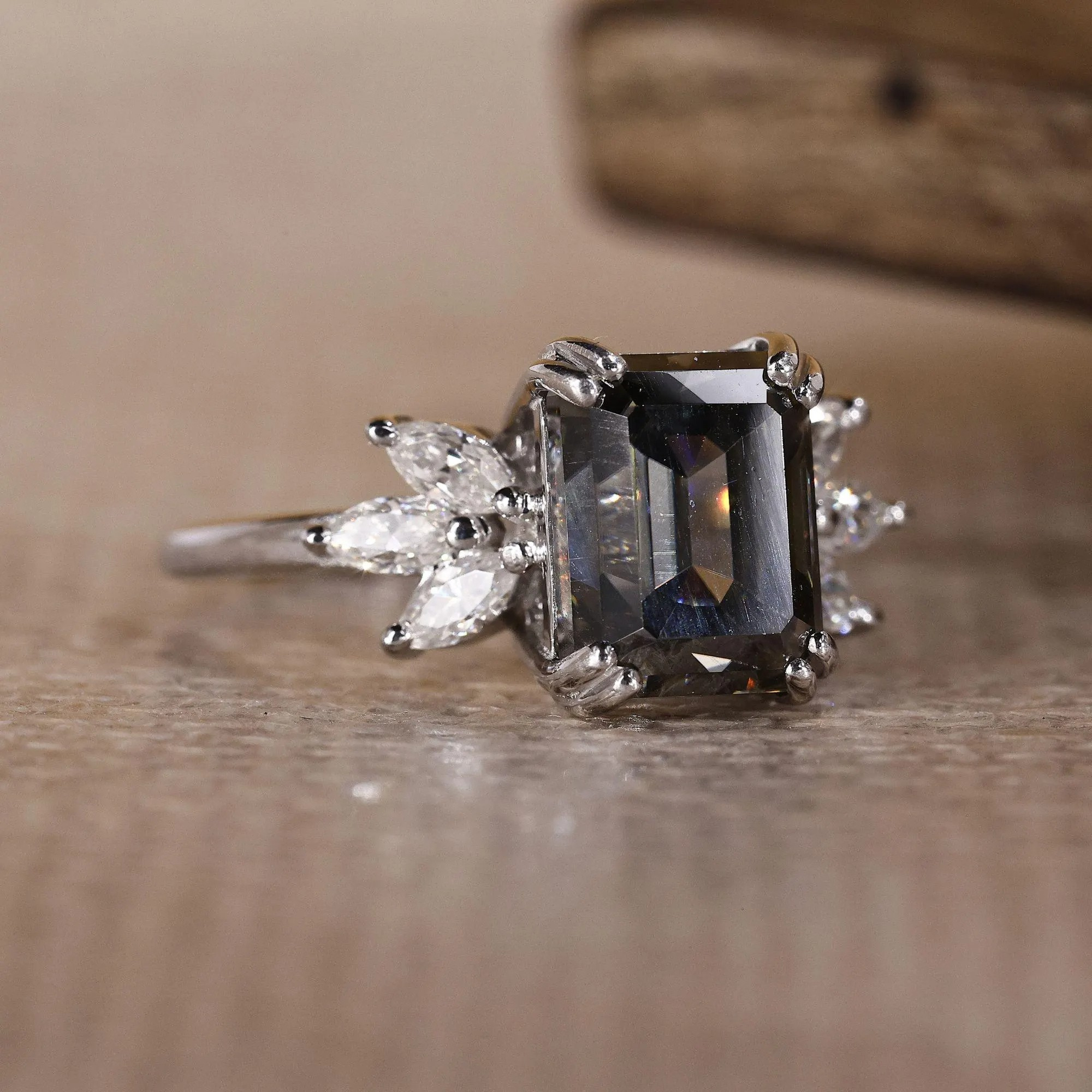 emerald ring