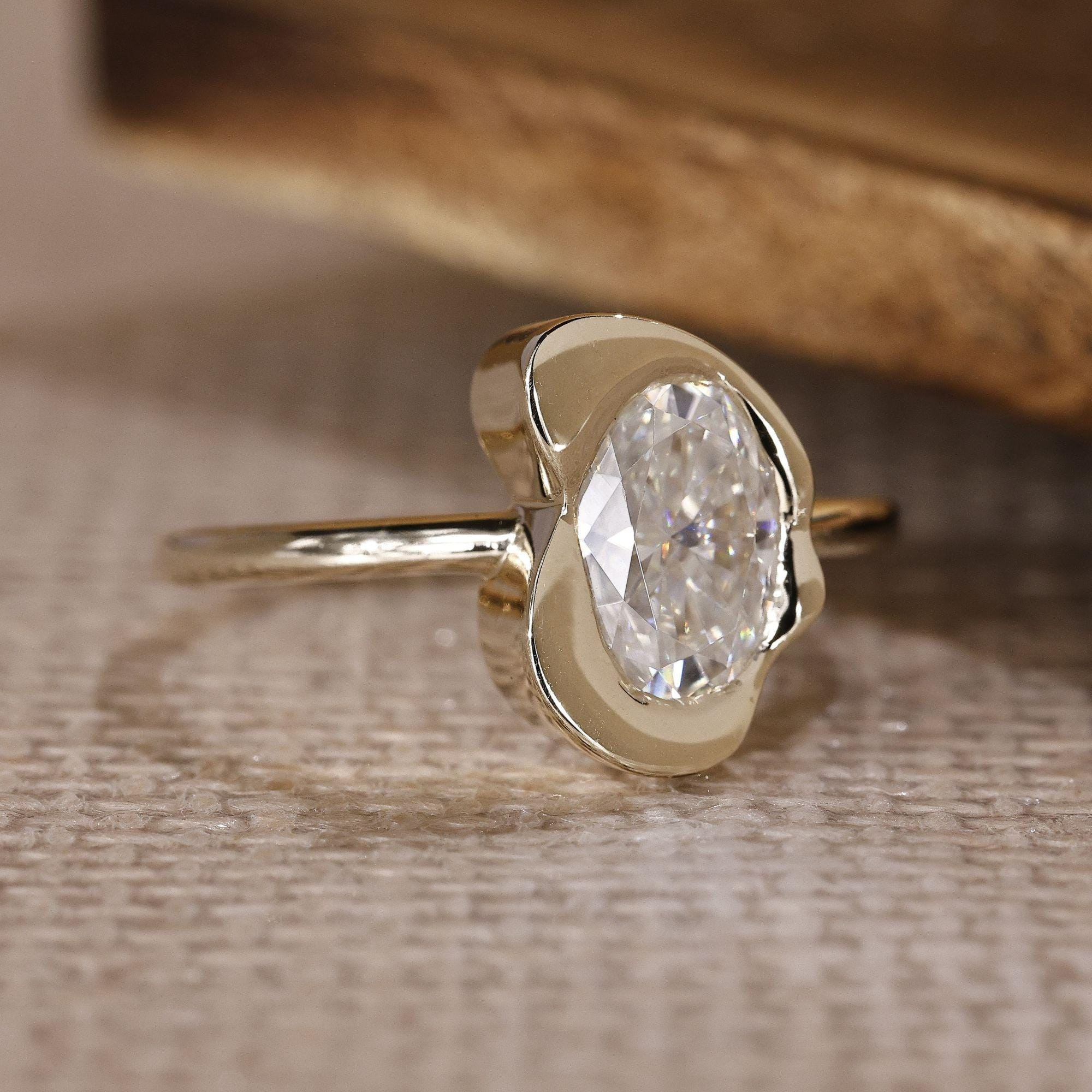 oval ring