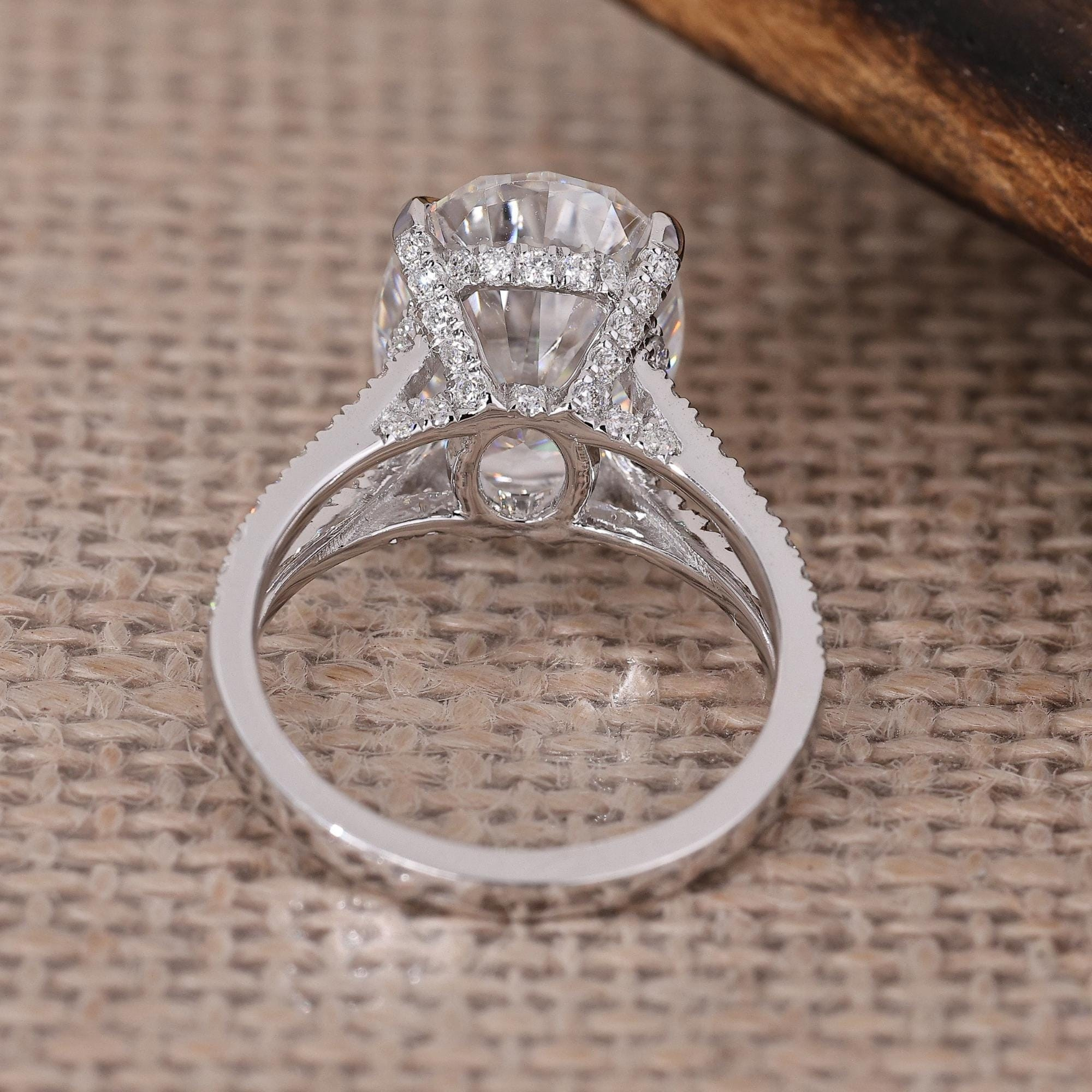 oval ring