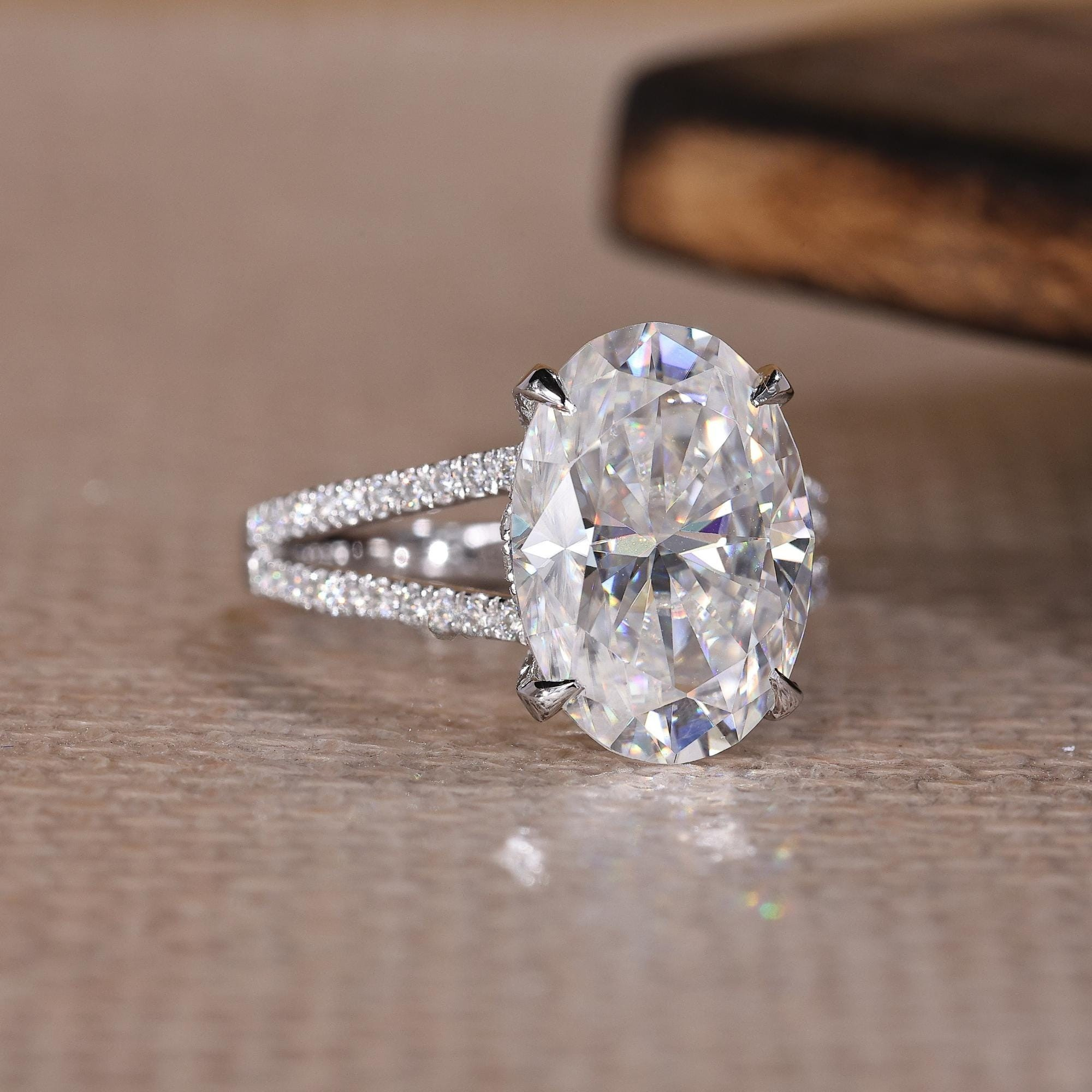 oval ring