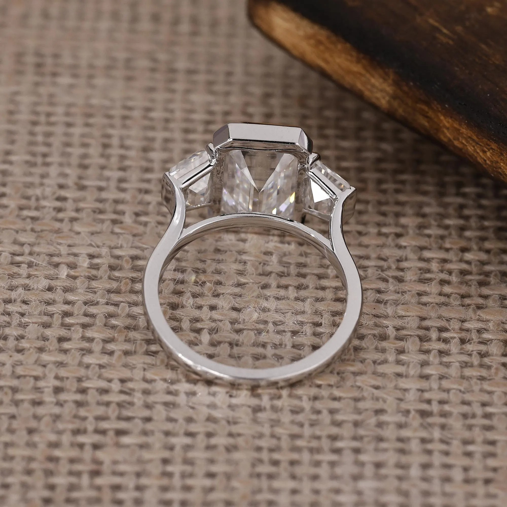 emerald ring