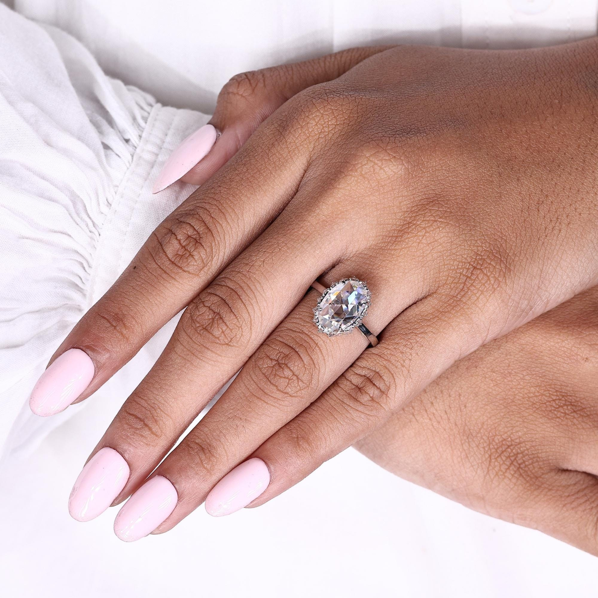 oval ring