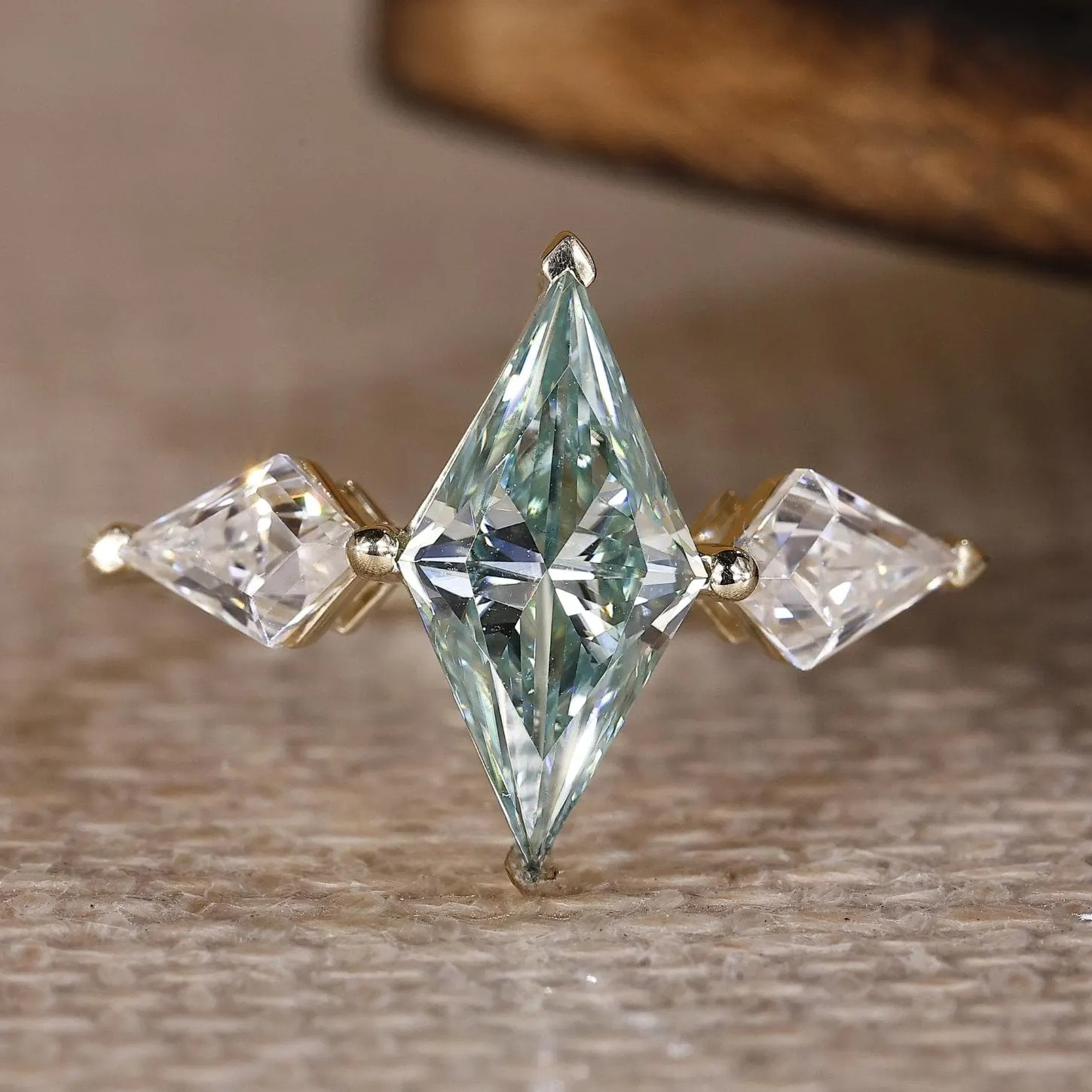 kite cut ring