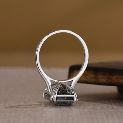 emerald ring
