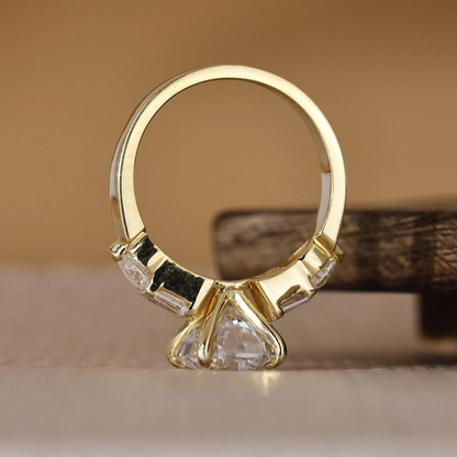 oval ring