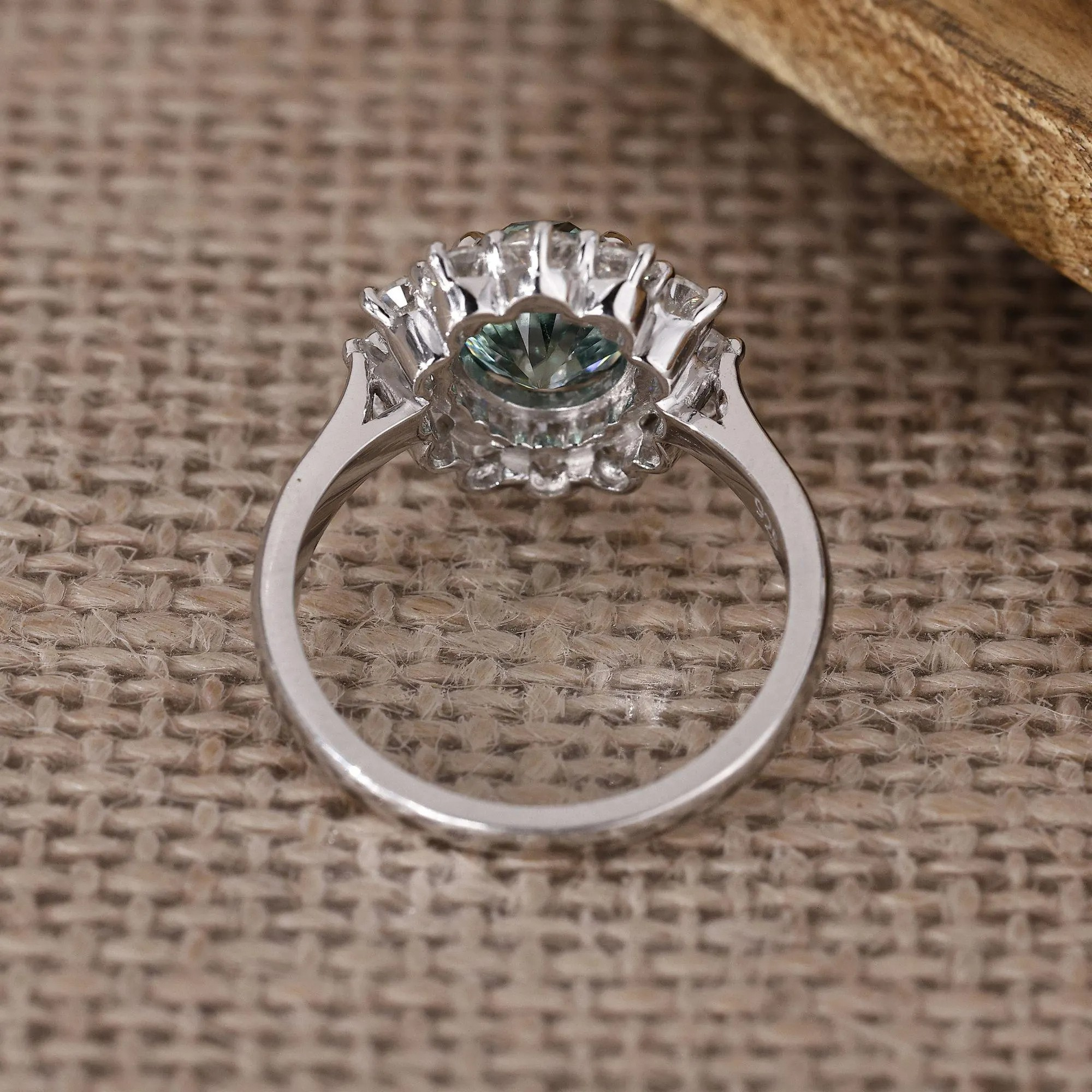 oval ring
