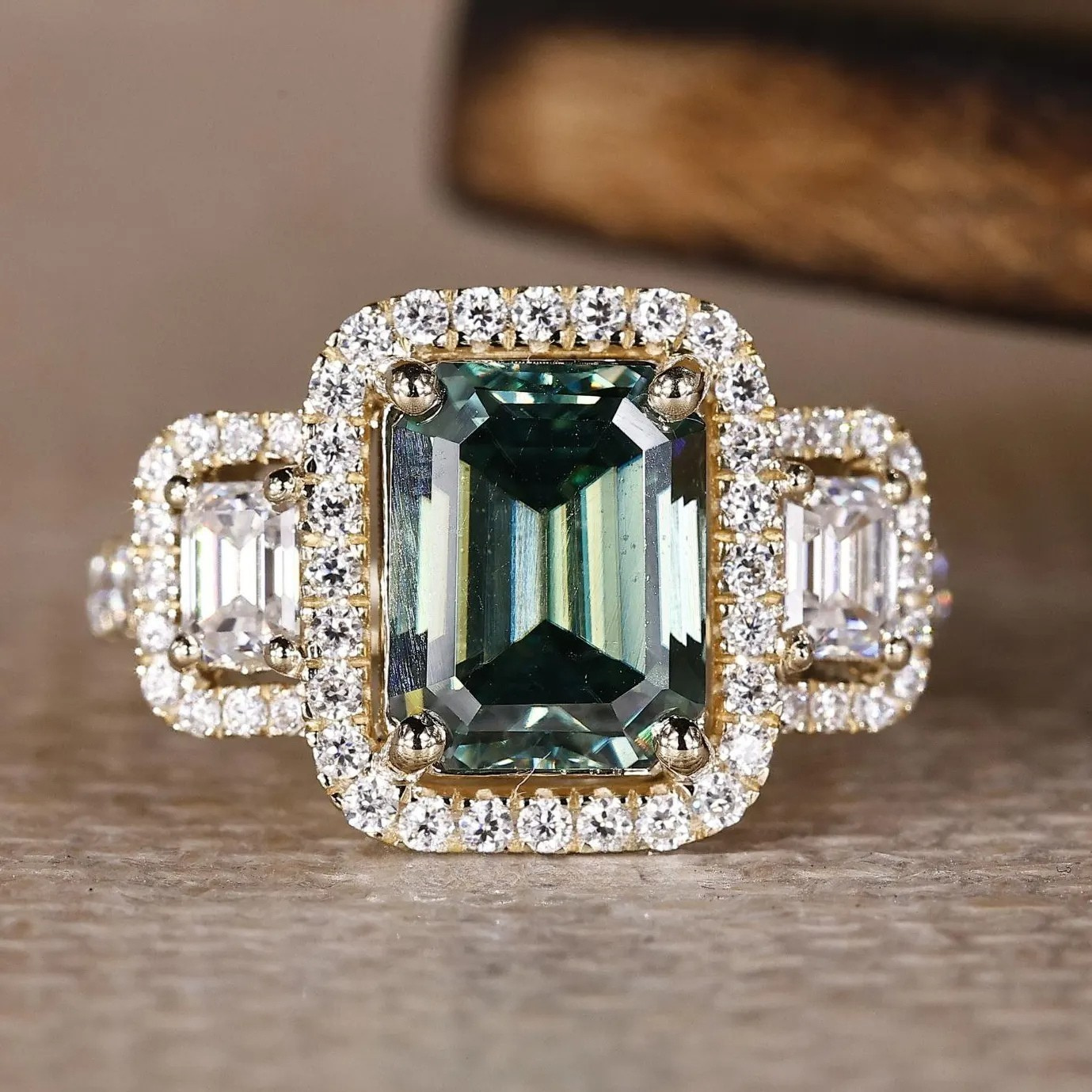 emerald ring
