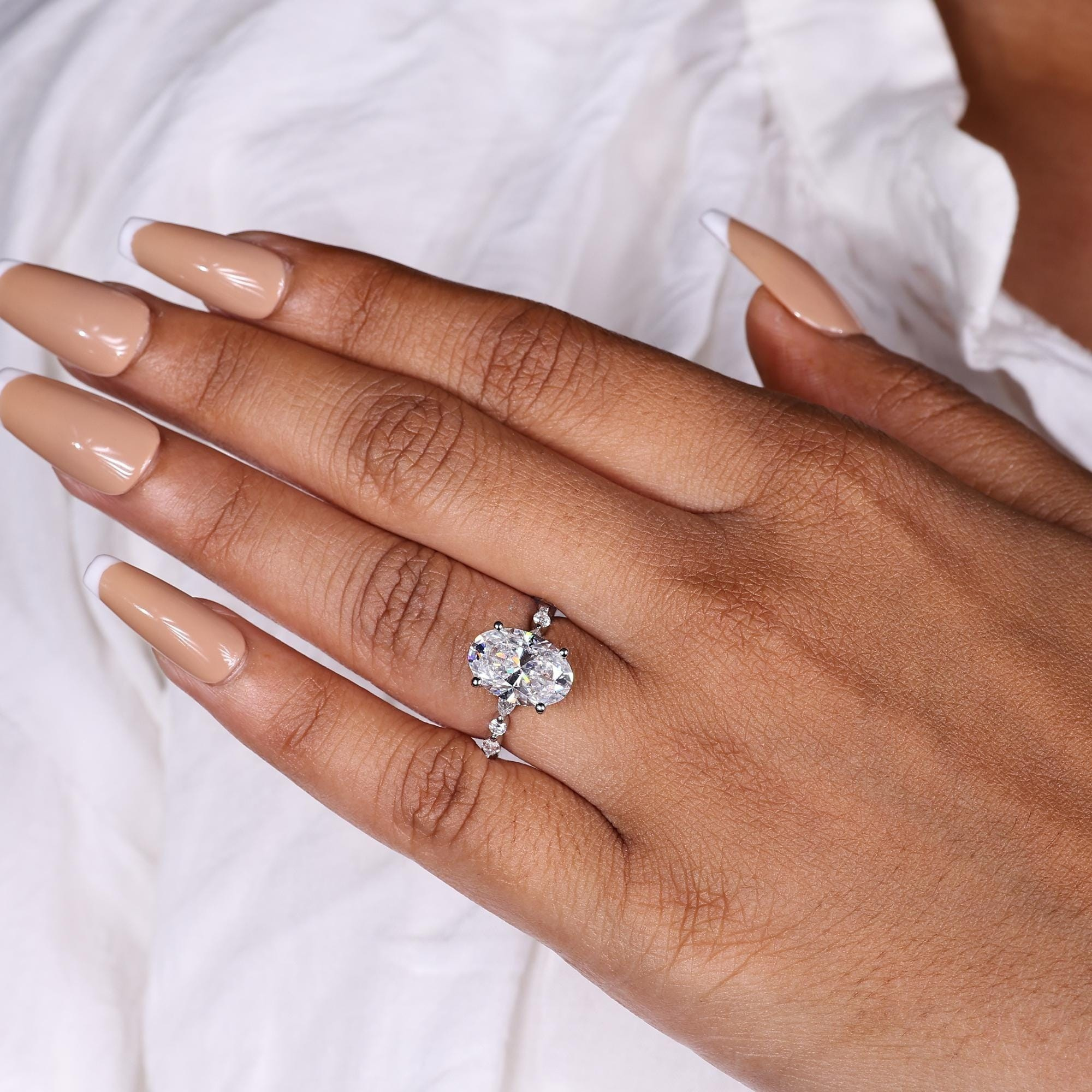 oval ring