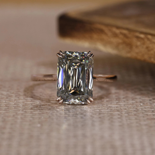 emerald ring
