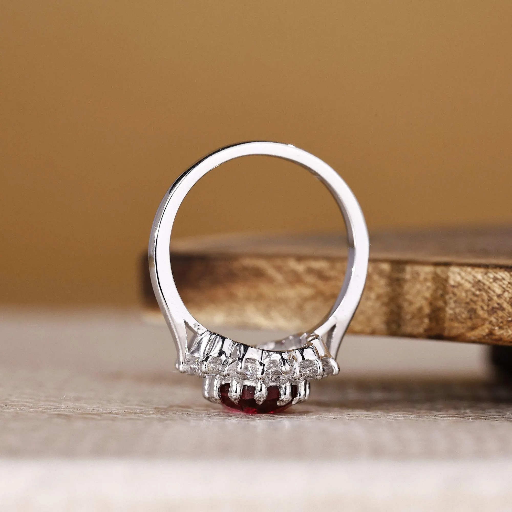 oval ring
