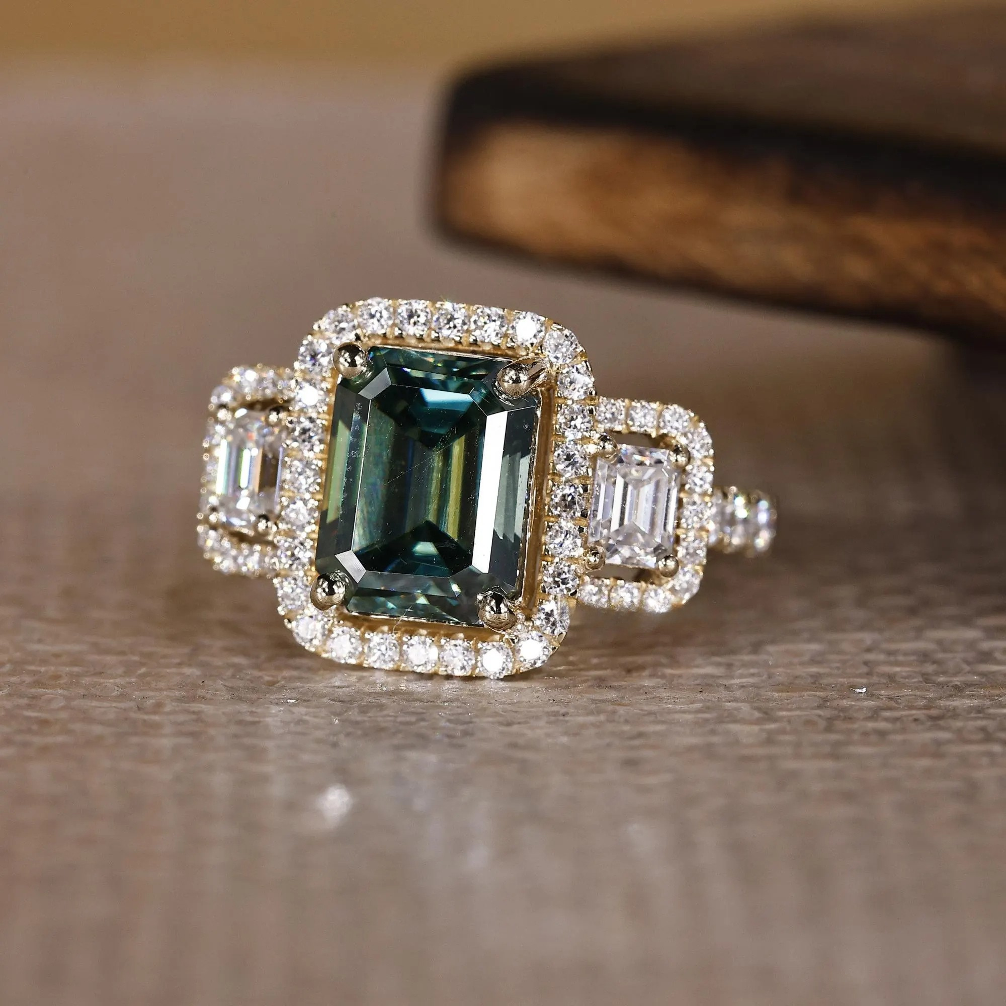emerald ring
