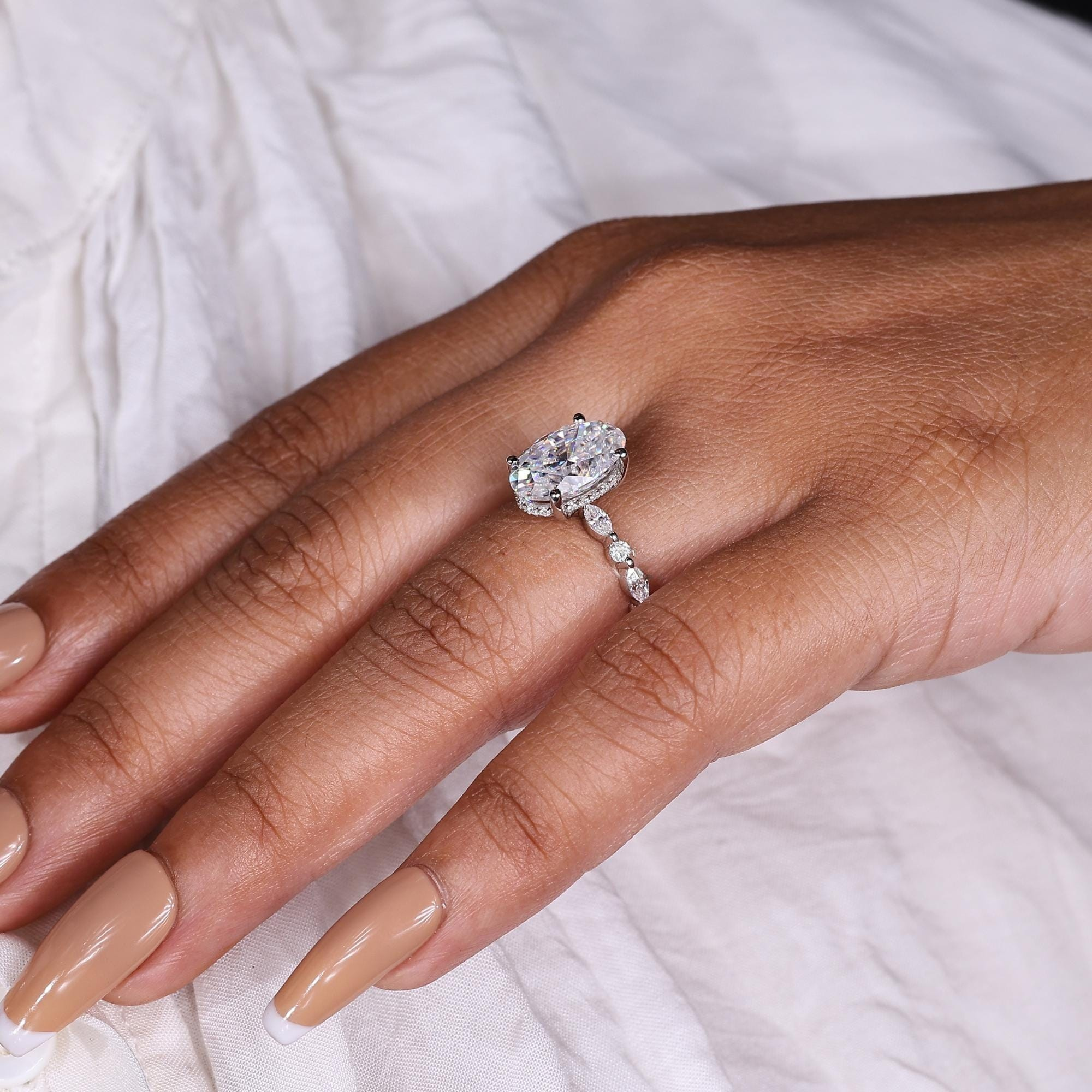 oval ring