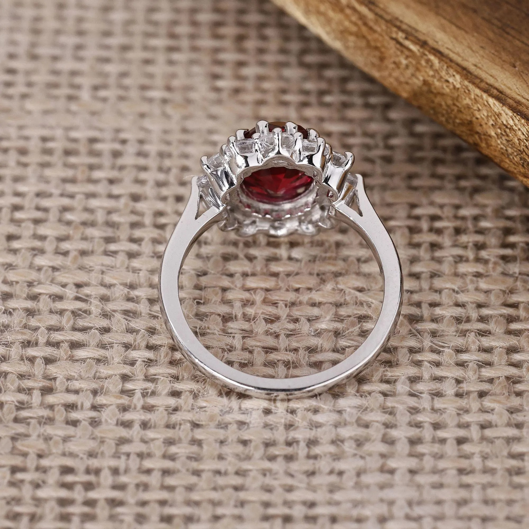 oval ring