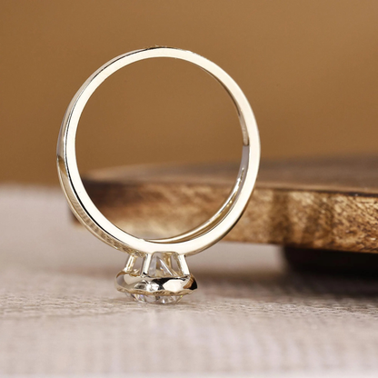 oval ring