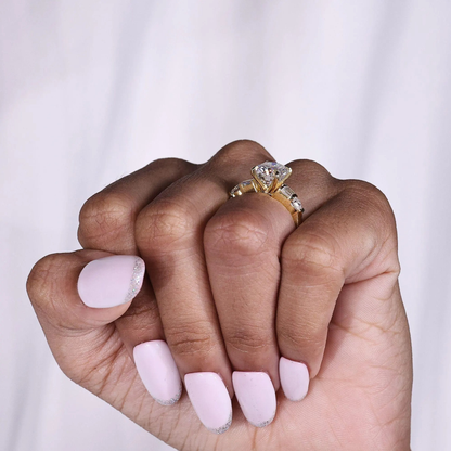 oval ring