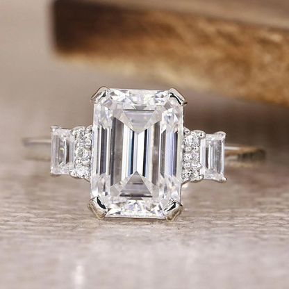 emerald ring