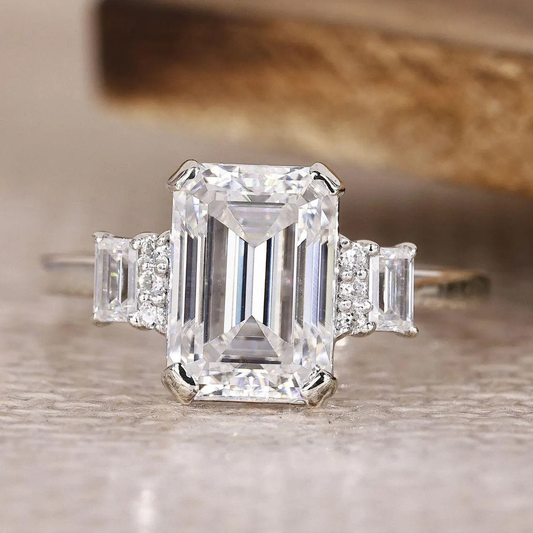 emerald ring
