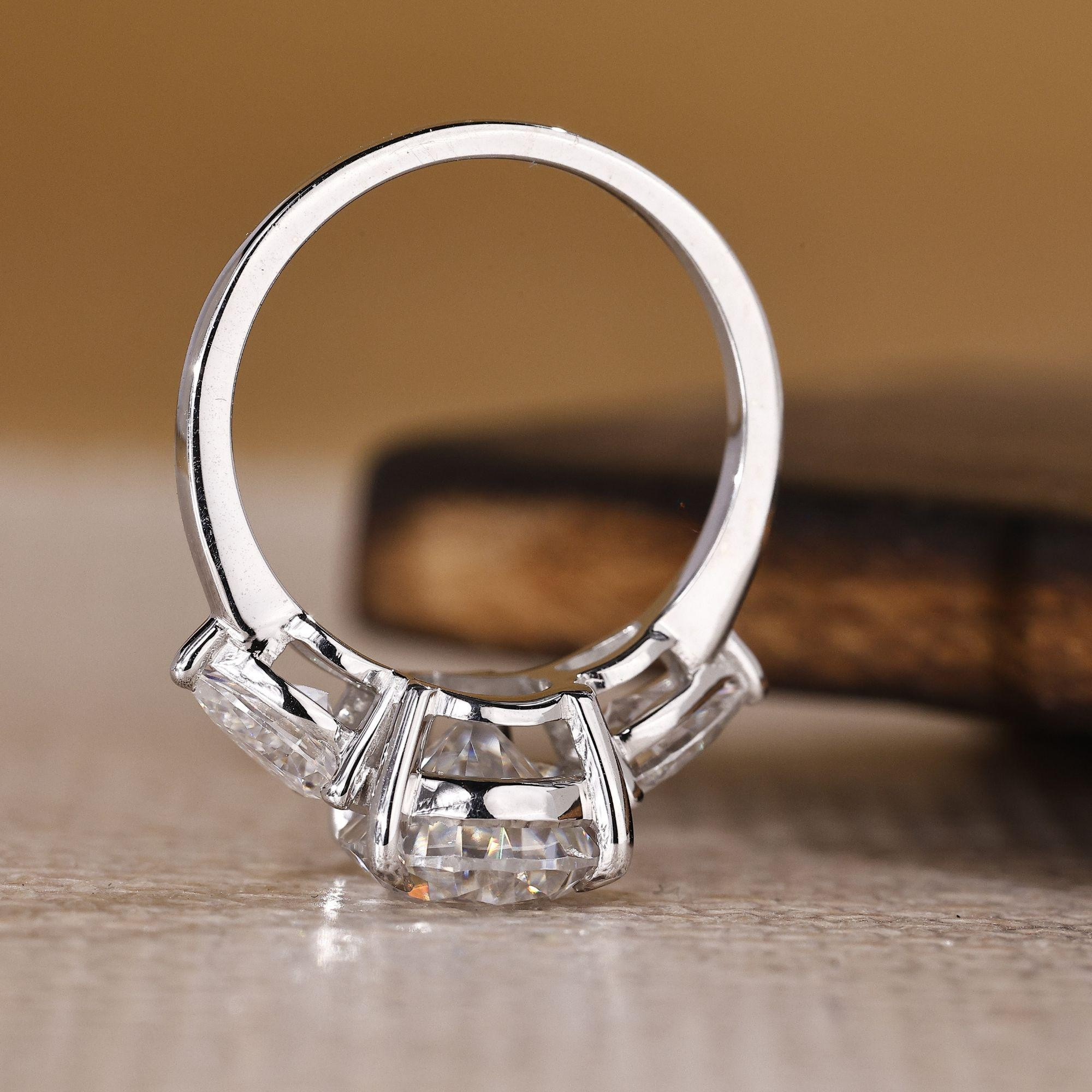 pear ring