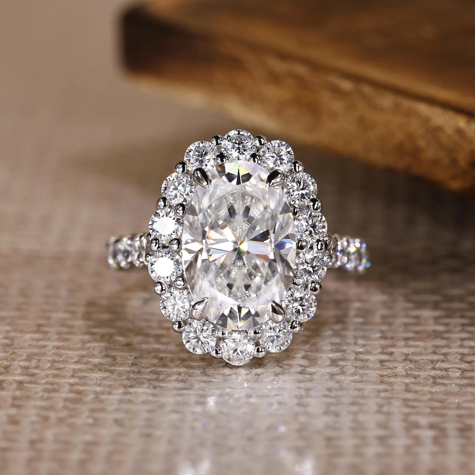 oval ring
