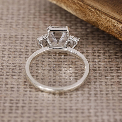 emerald ring