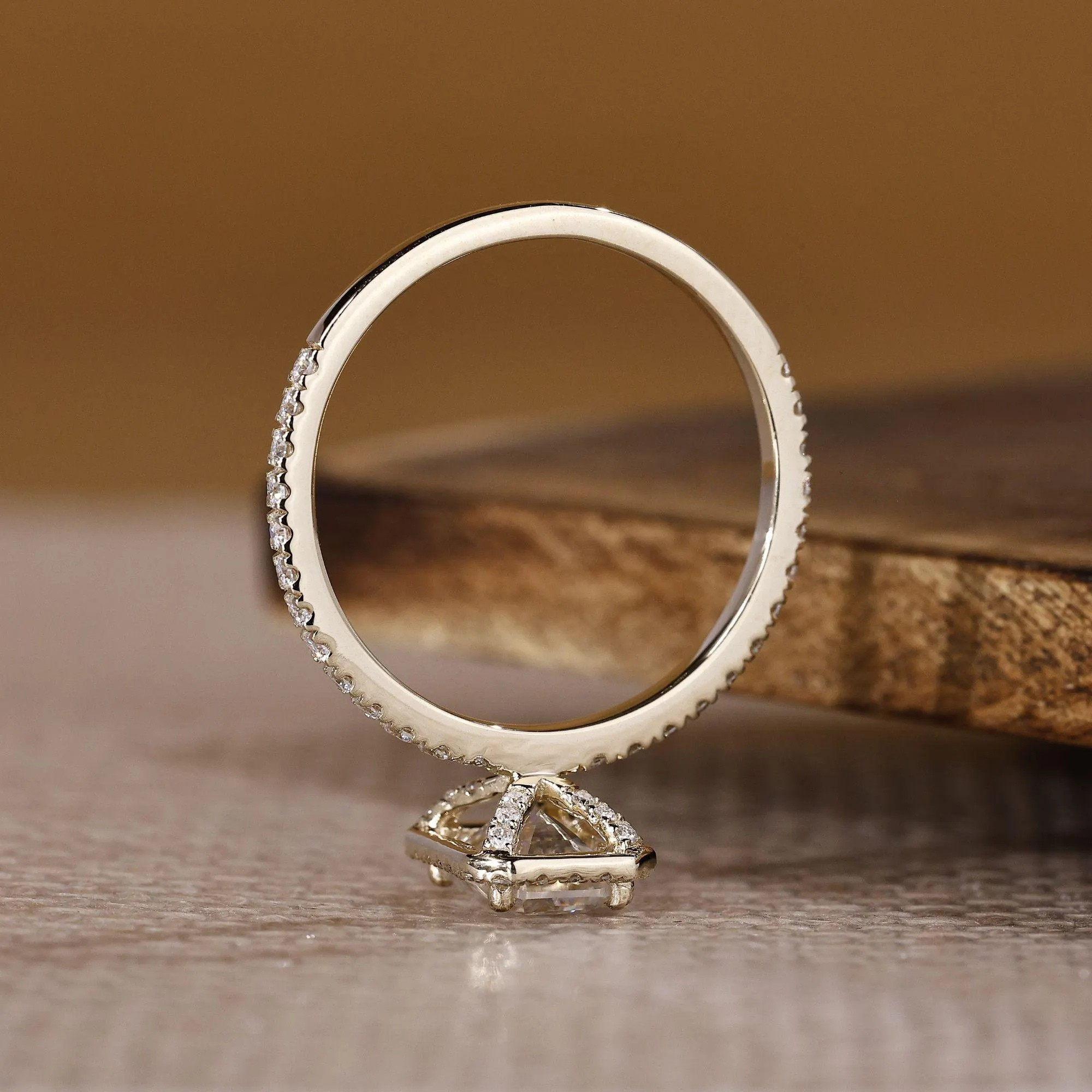 emerald ring
