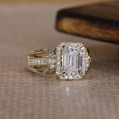 emerald ring