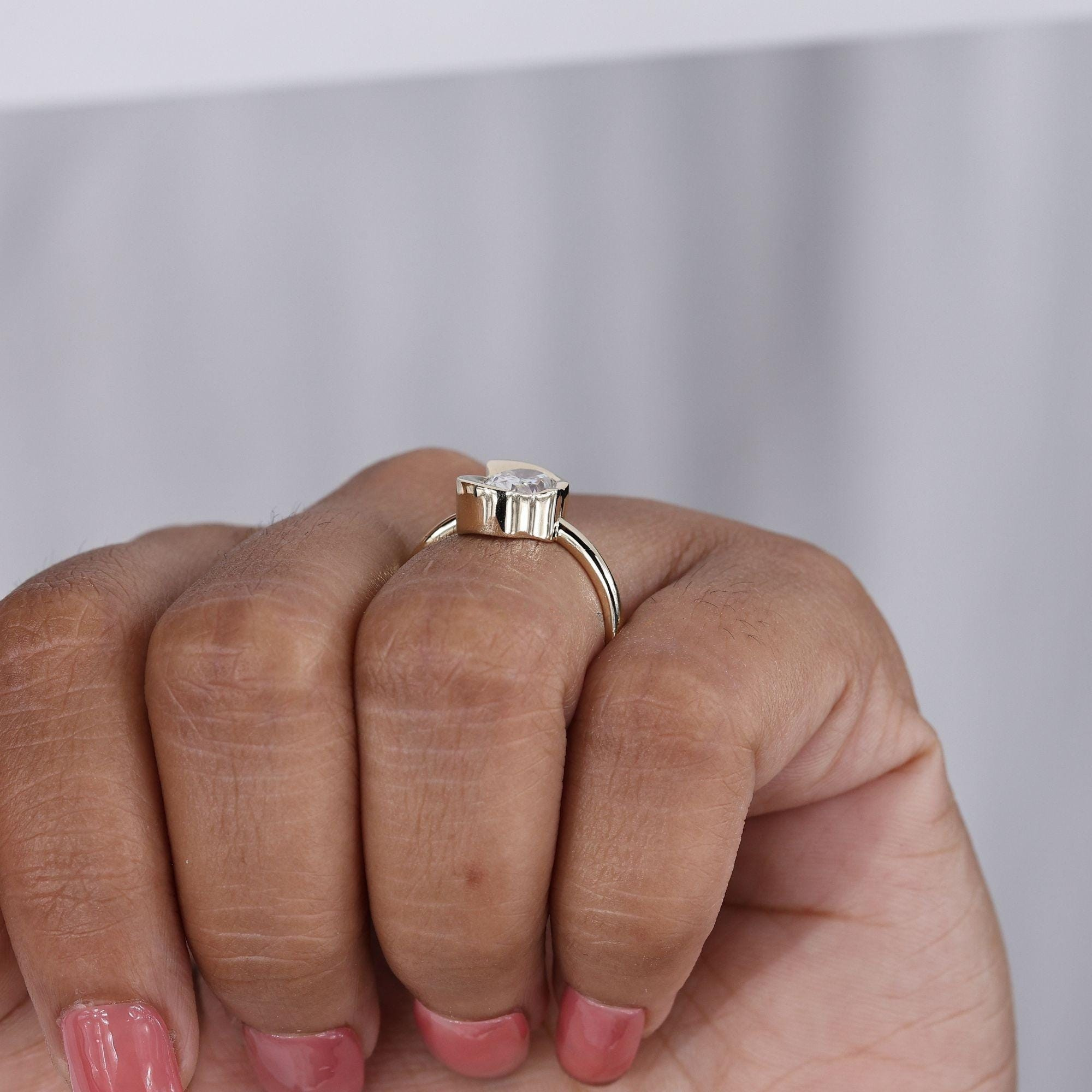oval ring