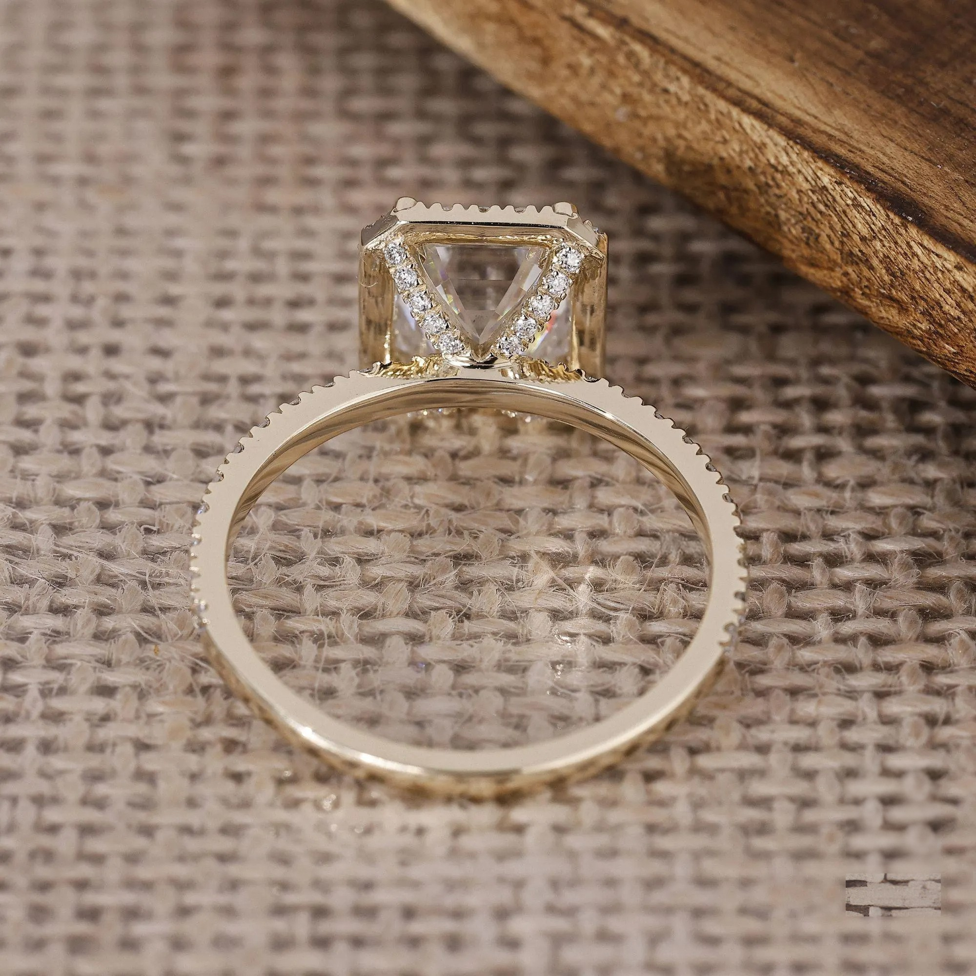 emerald ring