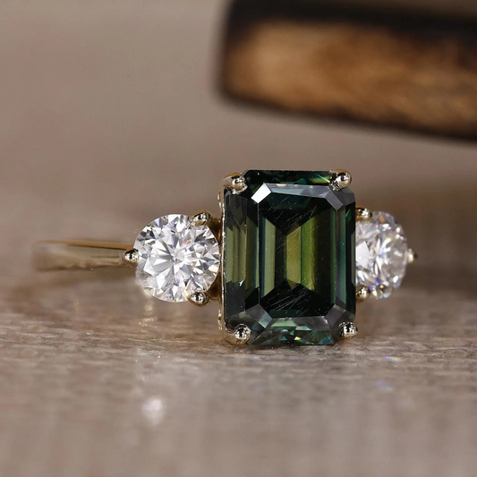 emerald ring
