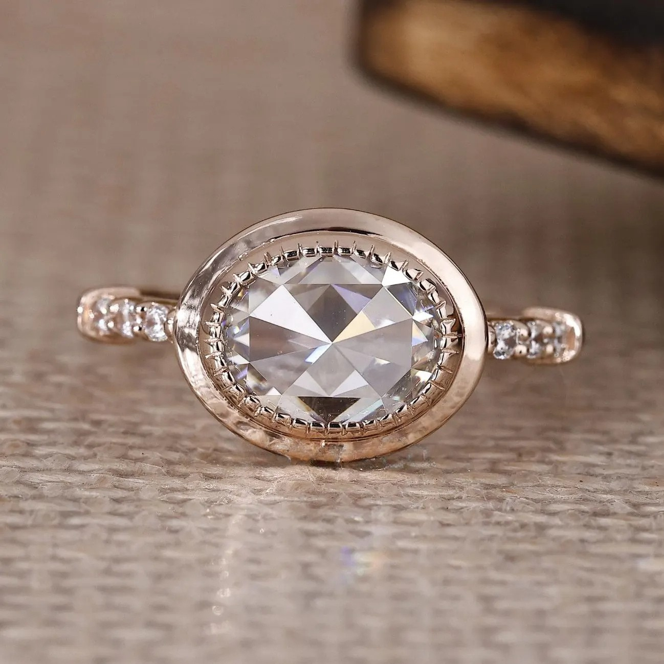 oval ring