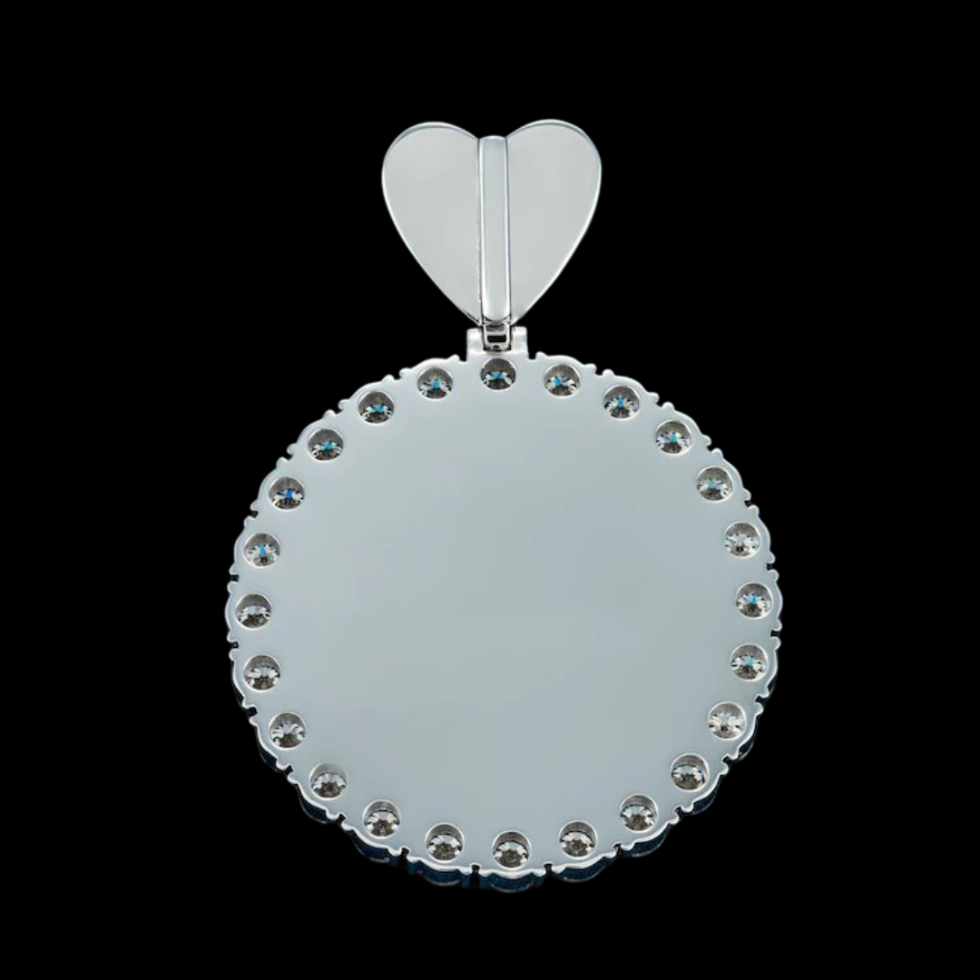 Round 1 CT VVS Moissanite Diamond Heart Hook Photo Pendant