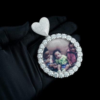 Round 1 CT VVS Moissanite Diamond Heart Hook Photo Pendant