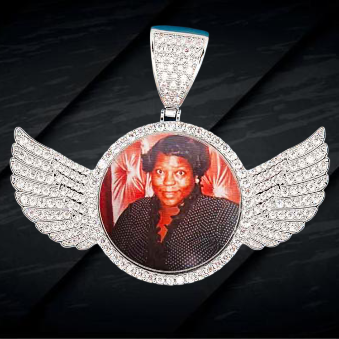 Iced Out Moissanite VVS Diamond Bird Style Photo Pendant